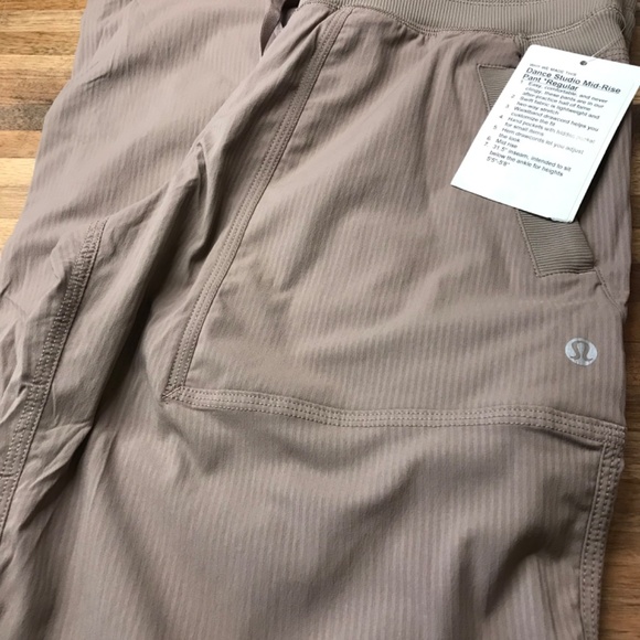LULULEMON dance studio Mid-Rise pant - NWT - Picture 2 of 5